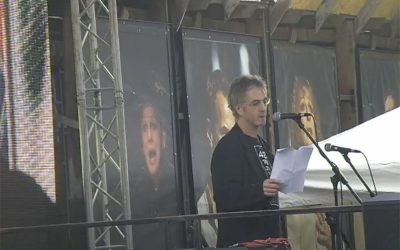 Beszéd az Új Színház előtti tüntetésen